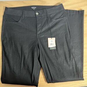 NWT NYDJ Curves 360 BootCut Black Pants  Size 6